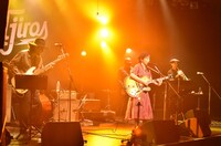 Ｔ字路s。「Ｔ字路s COVER JUNGLE TOUR season2」東京・LIQUIDROOM公演より。