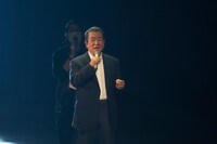 加山雄三の音合わせの様子。（写真提供：NHK）