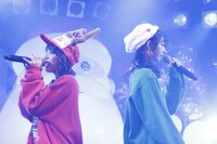 左から内藤るな、高井千帆。