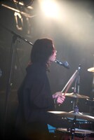 石田成美（Dr / Homecomings）（撮影：池野詩織）