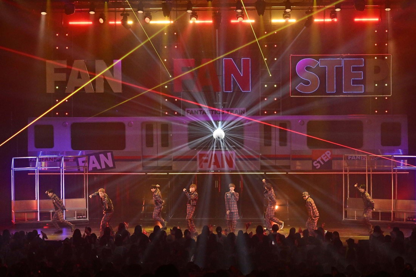 FANTASTICS from EXILE TRIBE
