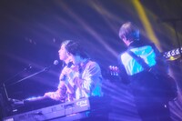 Mrs. GREEN APPLE「ゼンジン未到とリライアンス～復誦編～」東京・Zepp DiverCity（TOKYO）公演の様子。（撮影：鳥居洋介）