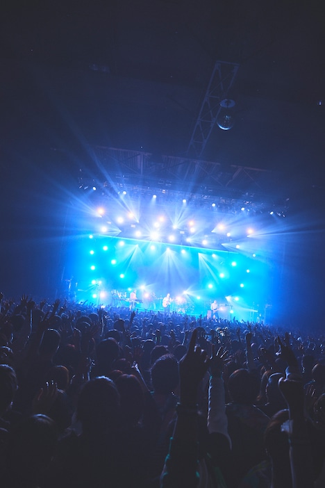 Mrs. GREEN APPLE「ゼンジン未到とリライアンス～復誦編～」東京・Zepp DiverCity（TOKYO）公演の様子。（撮影：鳥居洋介）