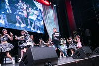 イジリーの高速ベロでパニック状態のステージ。