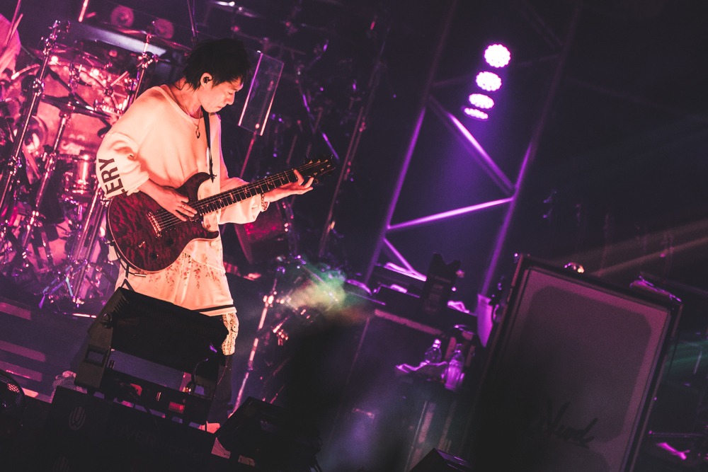 克哉（G）（Photo by Shinsuke Tanoguchi）
