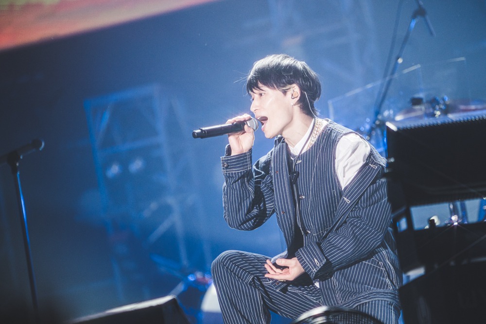 TAKUYA∞（Vo）（Photo by Shinsuke Tanoguchi）
