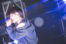 TAKUYA∞（Vo）（Photo by Shinsuke Tanoguchi）