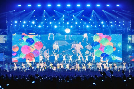 桑田佳祐の横浜アリーナ公演の様子。（撮影：関口佳代）