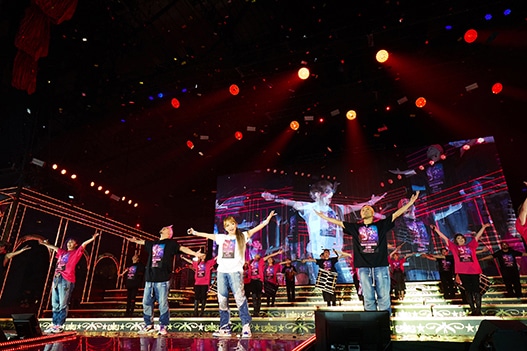 浜崎あゆみ「ayumi hamasaki COUNTDOWN LIVE 2022-2023 A ～Remember you～」の様子。