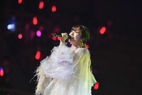 鈴木愛理 (c)キングレコード