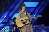 wacciの橋口洋平（Vo, G）。(c)キングレコード