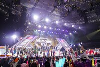 「第6回 ももいろ歌合戦」年越しの瞬間。(c)キングレコード