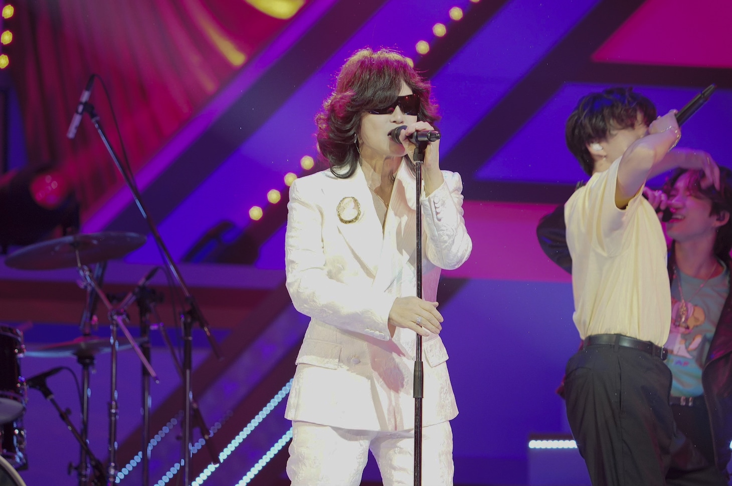 Toshl (c)キングレコード