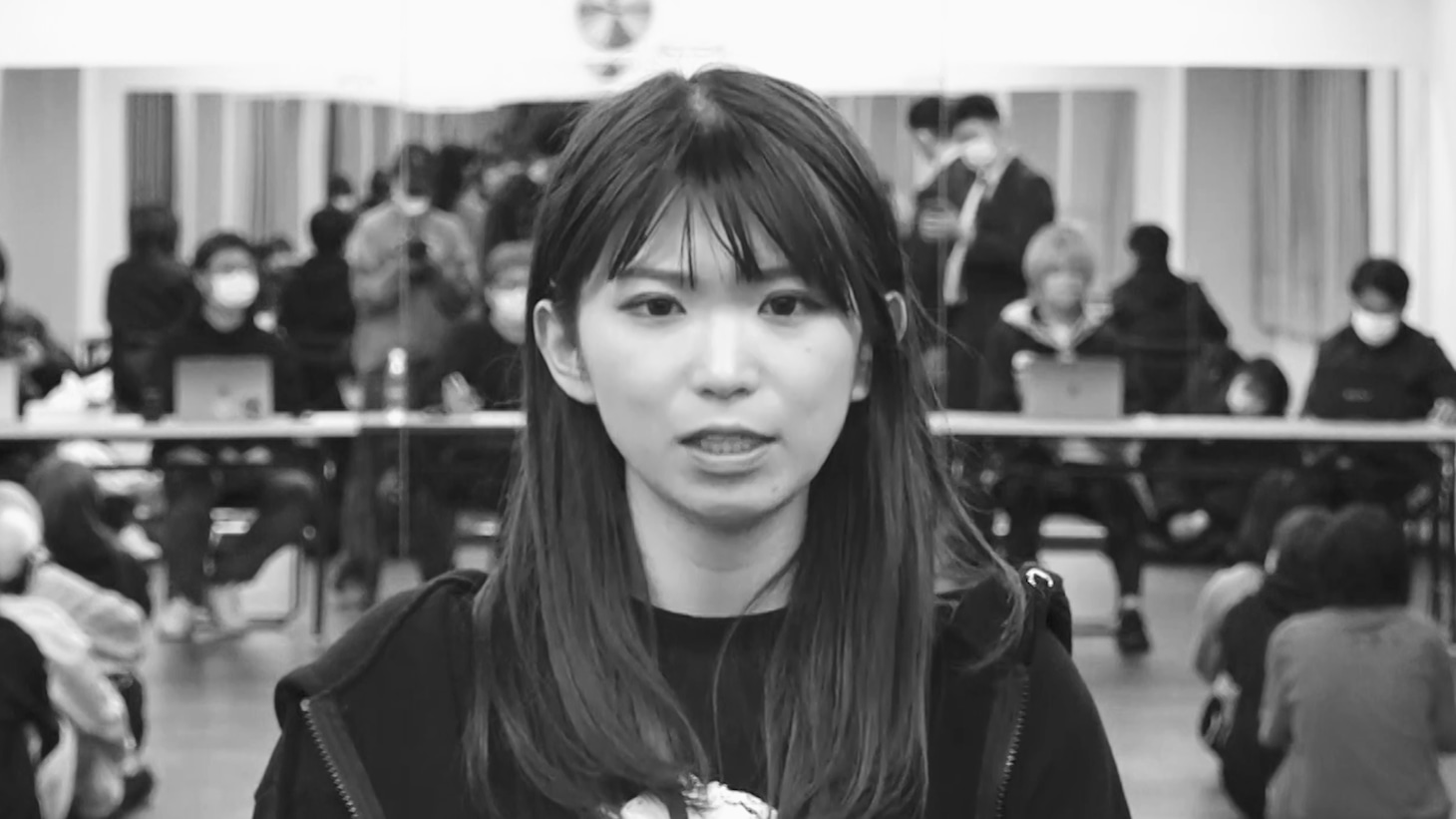 豆柴の大群「MUST CHANGE -WE KEEP CHANGiNG-」リリックビデオより。