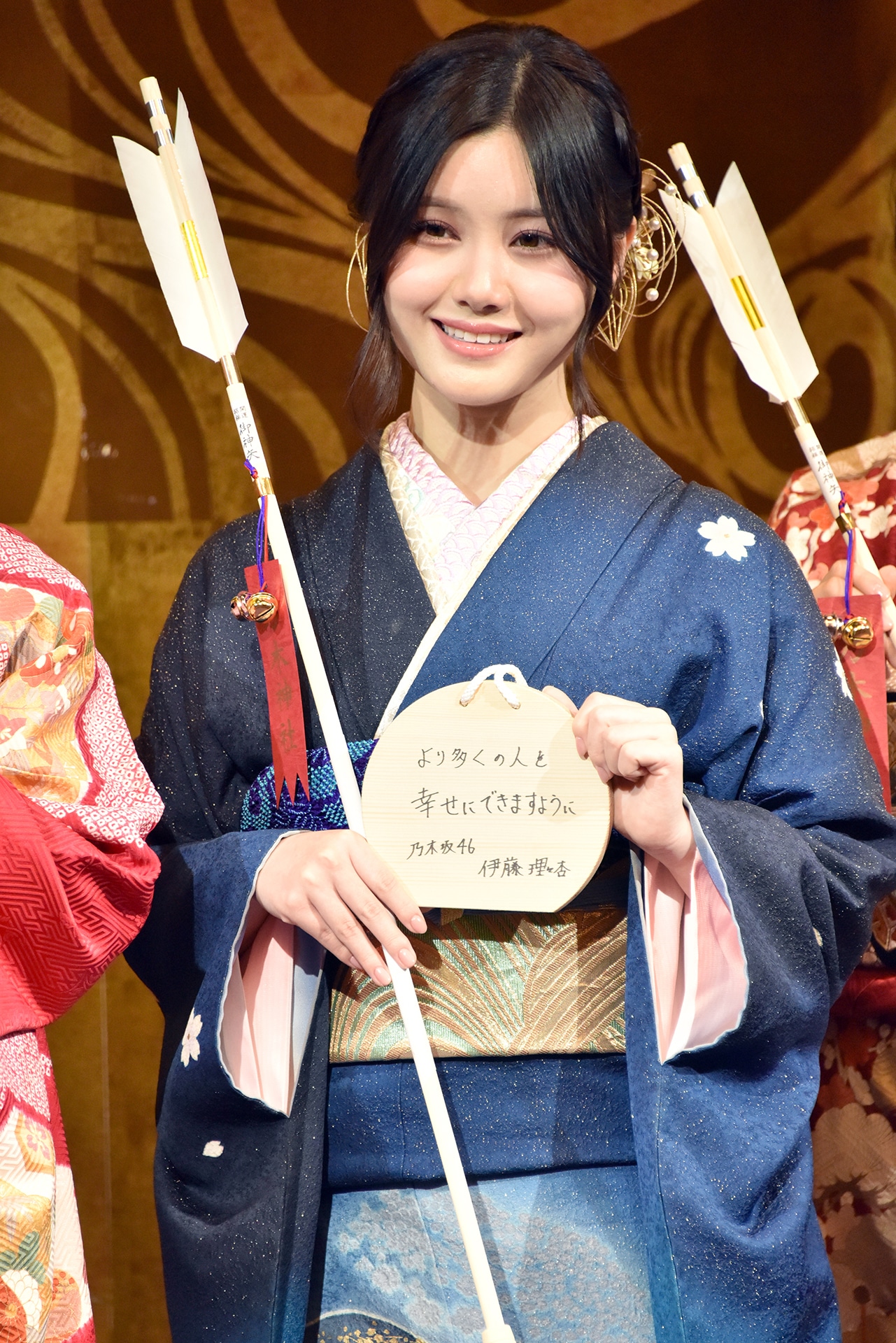 伊藤理々杏