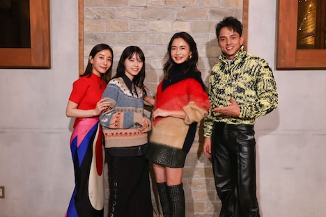 左から田中みな実、西野七瀬、長谷川京子、満島真之介。(c)カンテレ