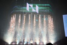 INI「2022 INI 1ST ARENA LIVE TOUR ［BREAK THE CODE］」東京・日本武道館公演の様子。(c)LAPONE Entertainment