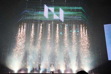 INI「2022 INI 1ST ARENA LIVE TOUR ［BREAK THE CODE］」東京・日本武道館公演の様子。(c)LAPONE Entertainment