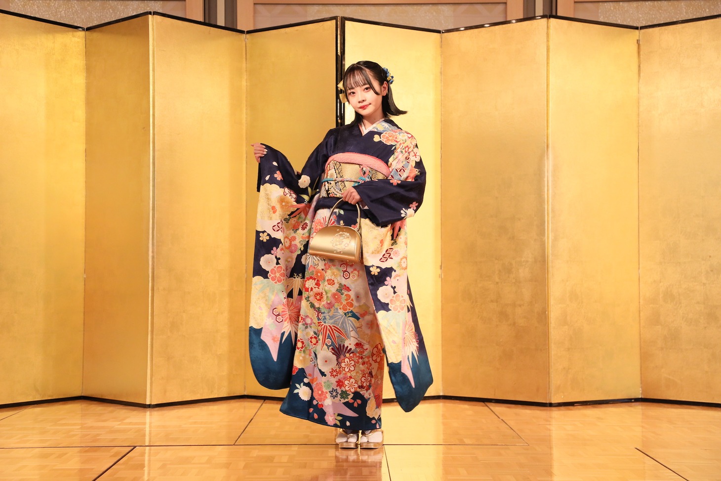川嶋美晴 (c)2023 Zest, Inc. / 衣装協力 株式会社清水屋