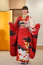 吉田華恋（AKB48チーム8、チーム4）