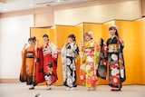 “ホップステップジャンプ”ポーズのAKB48 2023年新成人。