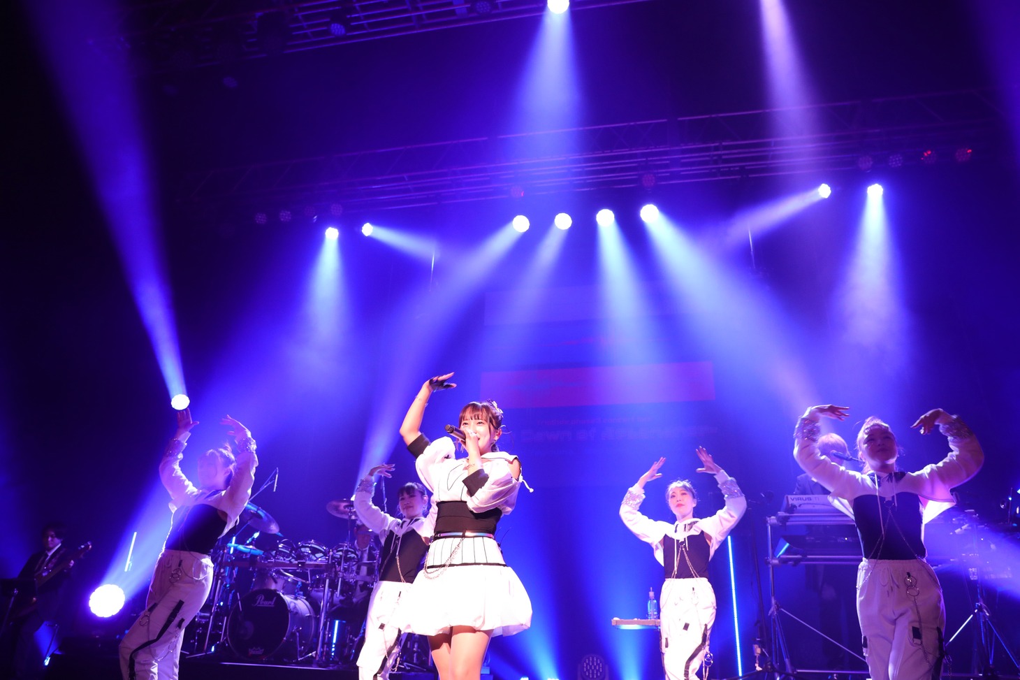「fripSide phase3 concert tour -the Dawn of Resonance- “TOKYO SPECIAL” supported by animelo mix」の様子。