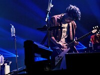 田辺由明（G, Cho）（撮影：酒井ダイスケ）