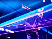 はっとり（Vo, G）（撮影：酒井ダイスケ）