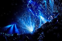 「マカロックツアーvol.14 ～10周年締めくくり秋・冬ツアー☆飽きがくる程そばにいて篇～」埼玉・さいたまスーパーアリーナ公演の様子。（撮影：酒井ダイスケ）