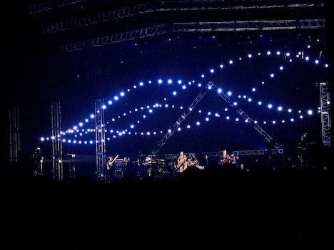 「マカロックツアーvol.14 ～10周年締めくくり秋・冬ツアー☆飽きがくる程そばにいて篇～」埼玉・さいたまスーパーアリーナ公演の様子。（撮影：酒井ダイスケ）