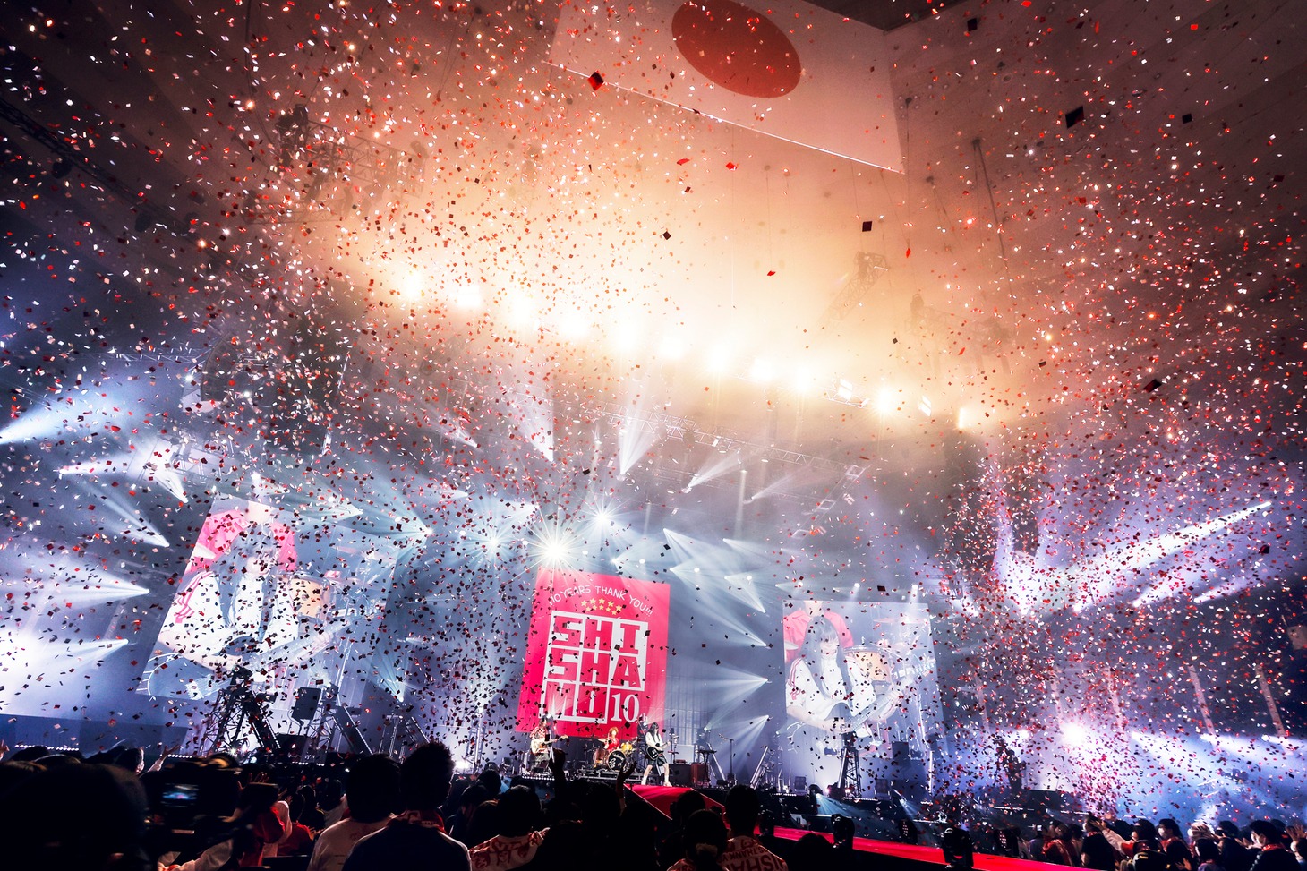「SHISHAMO NO BUDOKAN!!! ～10YEARS THANK YOU～」の様子。（写真提供：GOOD CREATORS RECORDS / UNIVERSAL SIGMA）