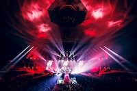 「SHISHAMO NO BUDOKAN!!! ～10YEARS THANK YOU～」の様子。（写真提供：GOOD CREATORS RECORDS / UNIVERSAL SIGMA）