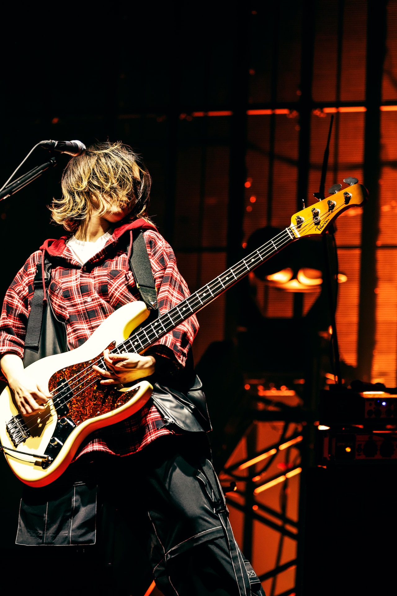 新品未使用　レア　SHISHAMO ガチャ　ラバーキーホルダー　松岡彩 新品未使用 SHISHAMO ガチャ ラバーキーホルダー 松岡彩 - メルカリ