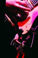 宮崎朝子（G, Vo）（写真提供：GOOD CREATORS RECORDS / UNIVERSAL SIGMA）