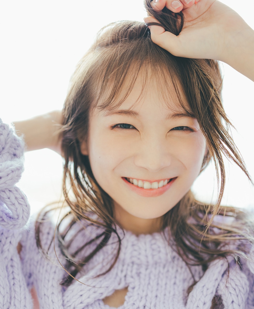 秋元真夏卒業記念写真集「振り返れば、乃木坂」より。（撮影：東京祐）