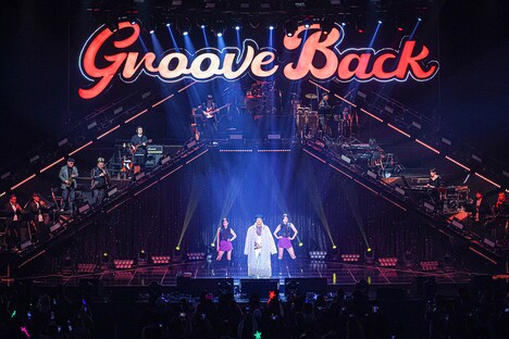 12月に韓国で開催されたJ.Y. Parkの単独コンサート「GROOVE BACK」の様子。(c)JYP Entertainment