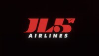 椎名林檎「JL005便で ～Flight JL005～（B747-246 Mix by Yoshinori Sunahara）」ミュージックビデオより。