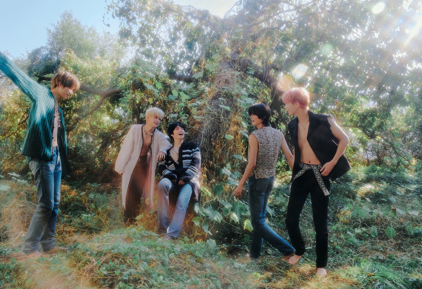 TOMORROW X TOGETHER (P)&(C) BIGHIT MUSIC