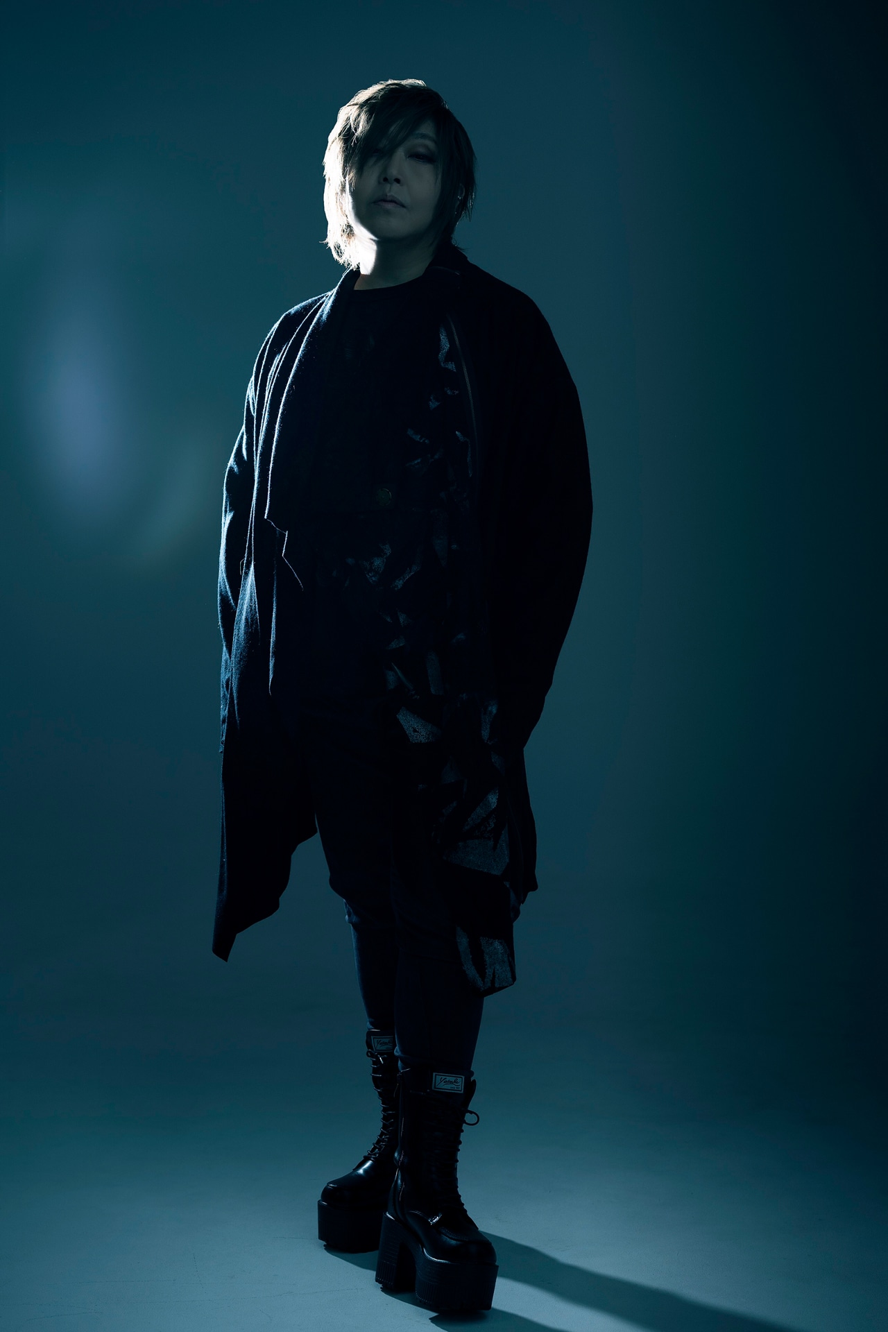 緒方恵美アニソンカバーアルバム発売、「幽白」「呪術廻戦 0」「シンエヴァ」テーマ曲を熱唱