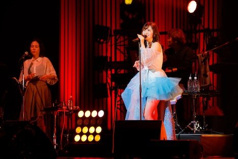 「鈴木愛理 LIVE PARTY No Live,No Life??」最終公演の様子。（写真提供：アップフロント）