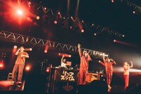 「chelmico（ほぼ）平日ツアー」Zepp Haneda（TOKYO）公演の様子。（撮影：横山マサト）