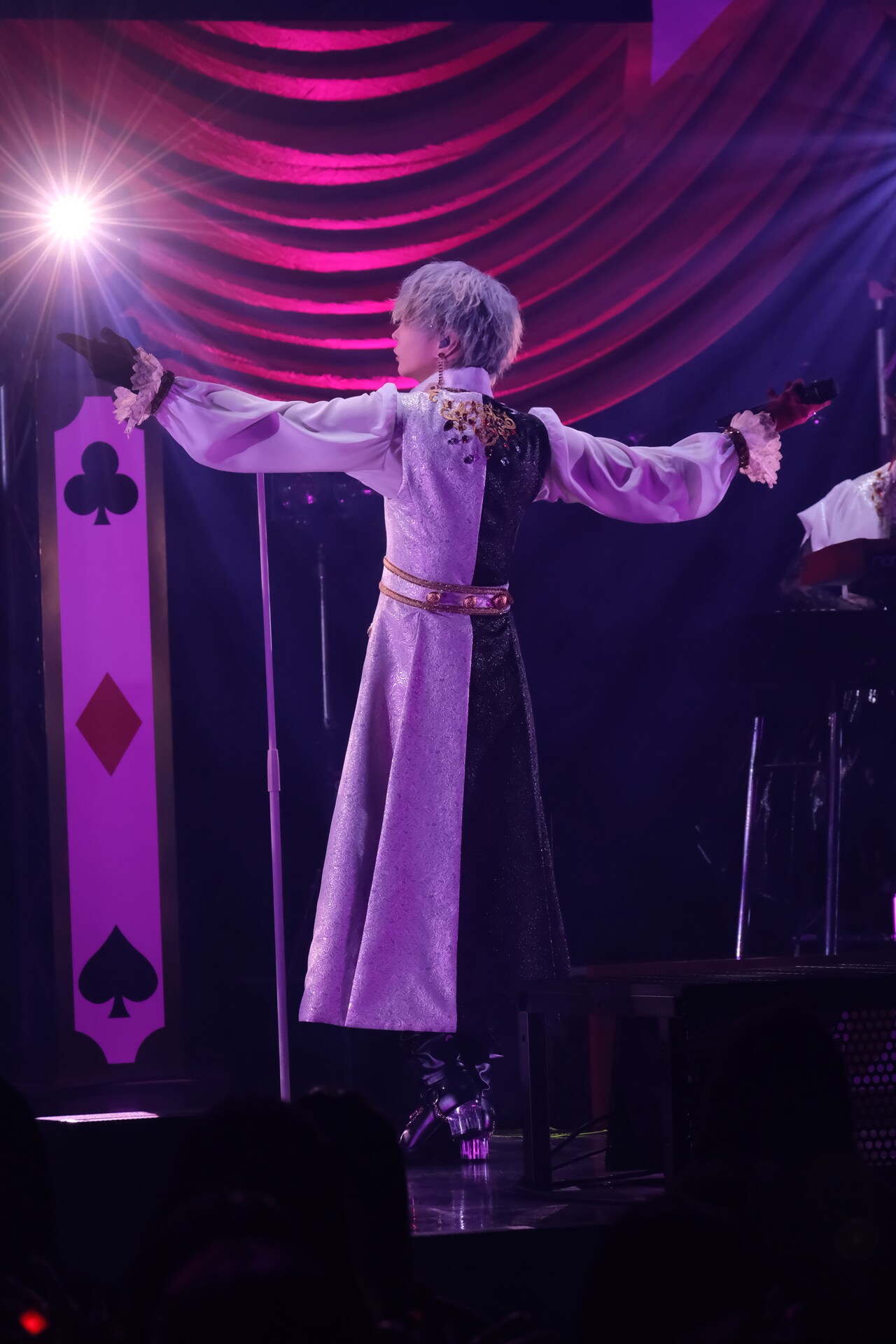 Royal Scandal、3年ぶりのツアーで“笑顔を取り戻す戦い”に勝利する