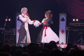 Royal Scandal、3年ぶりのツアーで“笑顔を取り戻す戦い”に勝利する