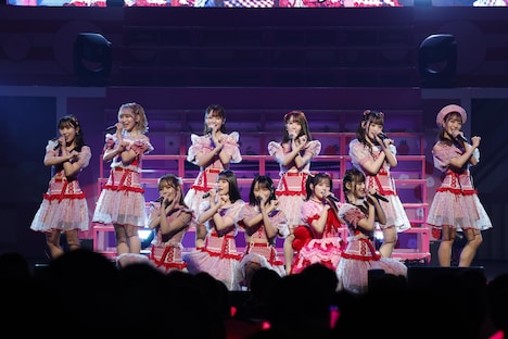 =LOVE「~齊藤なぎさ卒業コンサート~ 現役アイドルちゅ~ みんなのこと大好きだよ♡」の様子。(提供:SACRA MUSIC)