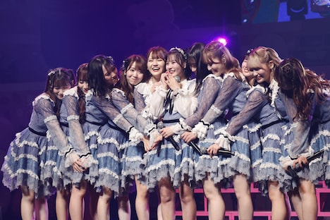 =LOVE「~齊藤なぎさ卒業コンサート~ 現役アイドルちゅ~ みんなのこと大好きだよ♡」の様子。(提供:SACRA MUSIC)