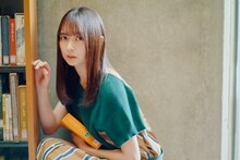 鈴木絢音（乃木坂46）（撮影：新津保建秀）