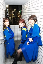 左からmaho、mayu、mikina。