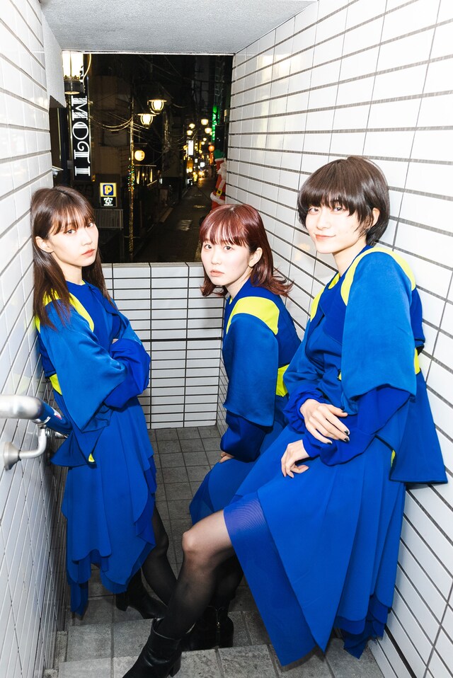 左からmaho、mayu、mikina。