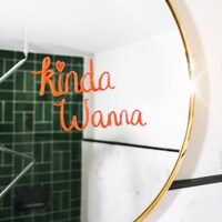 MAXINE、miida「Kinda Wanna」配信ジャケット