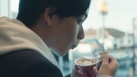 「マックフルーリー小枝＆超オレオクッキー 甘い冬」編より。